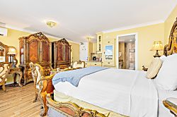 Royal Garden at Waikiki Studio 159