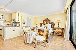 Royal Garden at Waikiki Studio 159