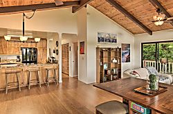 Peaceful Volcano Home Near National Park!