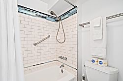 Waikiki Beach 1 Bedroom Condo