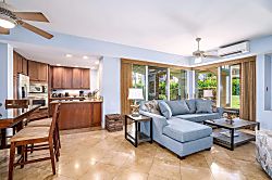 Palms at Wailea 705 - Living area
