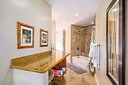 Palms at Wailea 705 - Bathroom
