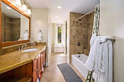 Palms at Wailea 705 - Bathroom