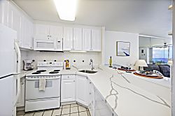 Ilikai Marina 15th Floor