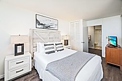 Ilikai Marina 15th Floor