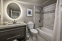 Waikiki Beach Tower Condo