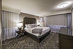 Waikiki Beach Tower Condo