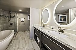 Waikiki Beach Tower Condo