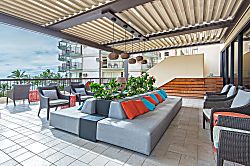 Waikiki Beach Tower Condo