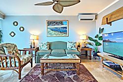 Luana Waikiki 15th Floor King Suite