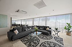 Ilikai Hotel Penthouse 2602