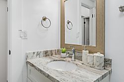 Menehune Shores #405