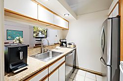 Kiahuna Plantation 230 (Building 35)