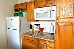 Waikiki Grand Hotel 805