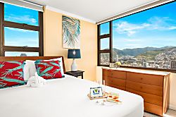 Waikiki Banyan Tower 2, 37th Floor Unit