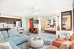 Waikiki Banyan Tower 2, 37th Floor Unit