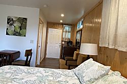 Hana Organic Farm Studio #2