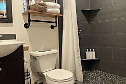 Hana Organic Farm Studio #2