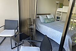 Waikiki Sunset Hotel 1 Bedroom Condo