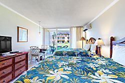 Islander on the Beach 121