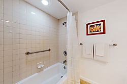 Islander on the Beach 170