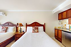 Islander on the Beach 211