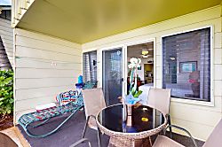 Kapa'a Sands 12 Oceanfront Studio