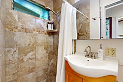 Kapa'a Sands 12 Oceanfront Studio