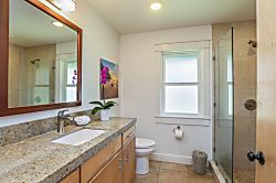 Kealoha Retreat: Golf Course & Lake Views