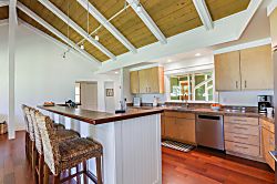 Kealoha Retreat: Golf Course & Lake Views