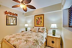 Kona Plaza 2 Bedroom Condo