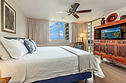 Royal Kahana 407