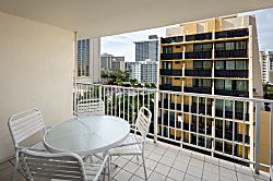 Waikiki 10th Floor Condo