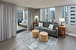 Waikiki 10th Floor Condo