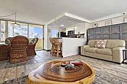 Diamond Head Oceanfront Suite #601