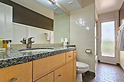 Diamond Head Oceanfront Suite #601