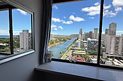 Waikiki Ocean View Studio 20th Floor