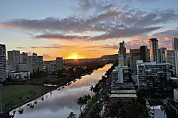 Waikiki Ocean View Studio 20th Floor