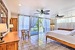 Bright & Airy Beach House w/ Oceanfront Views