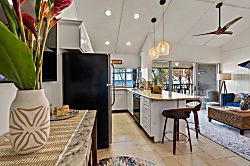 Kihei Surf Style Oceanfront Condo