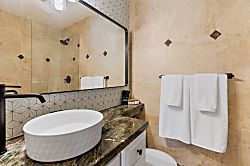 Kihei Surf Style Oceanfront Condo