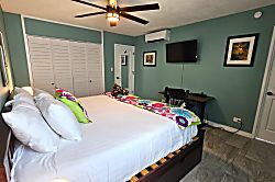 Mauka Makai Condo 203