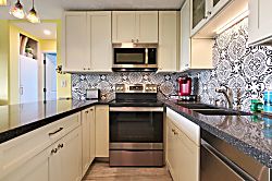 Mauka Makai Condo 203