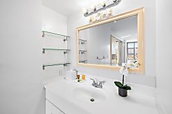 Waikiki Banyan Tower 2, Unit 23