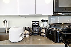 Waikiki Banyan Tower 2, Unit 23