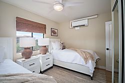 Pacific Shores Third Level Unit