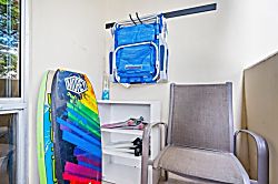Diamond Head Beach Hotel Studio 404 - Convenient corner for your beach essentials