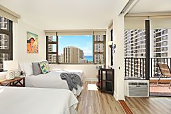 Waikiki Banyan #1714-T2