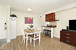 Waikiki Banyan #1714-T2