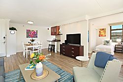 Waikiki Banyan #1714-T2